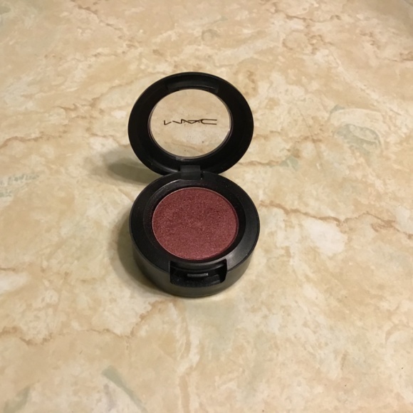🤩WOW🔥 4  🎉NWOT swatched only Mac Eyeshadow - Picture 2 of 5